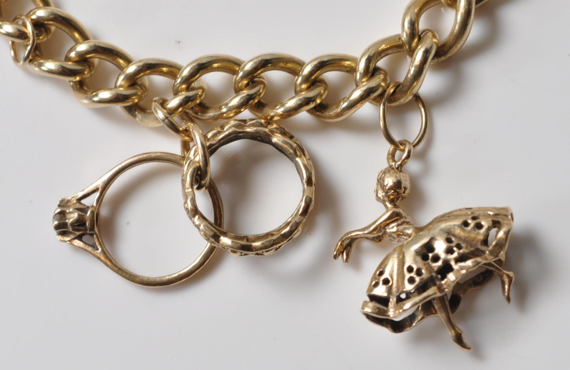 HALLMARKED 9CT GOLD CHARM BRACELET - Image 7 of 8