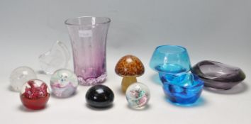 COLLECTION OF RETRO VINTAGE GLASS WARE