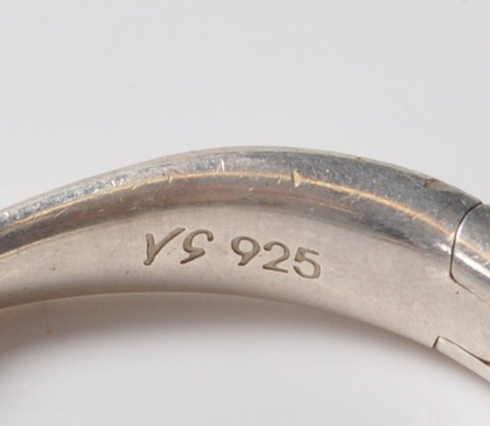 TWO SILVER STAMPED 925 BANGLE BRACELETS. - Image 6 of 7