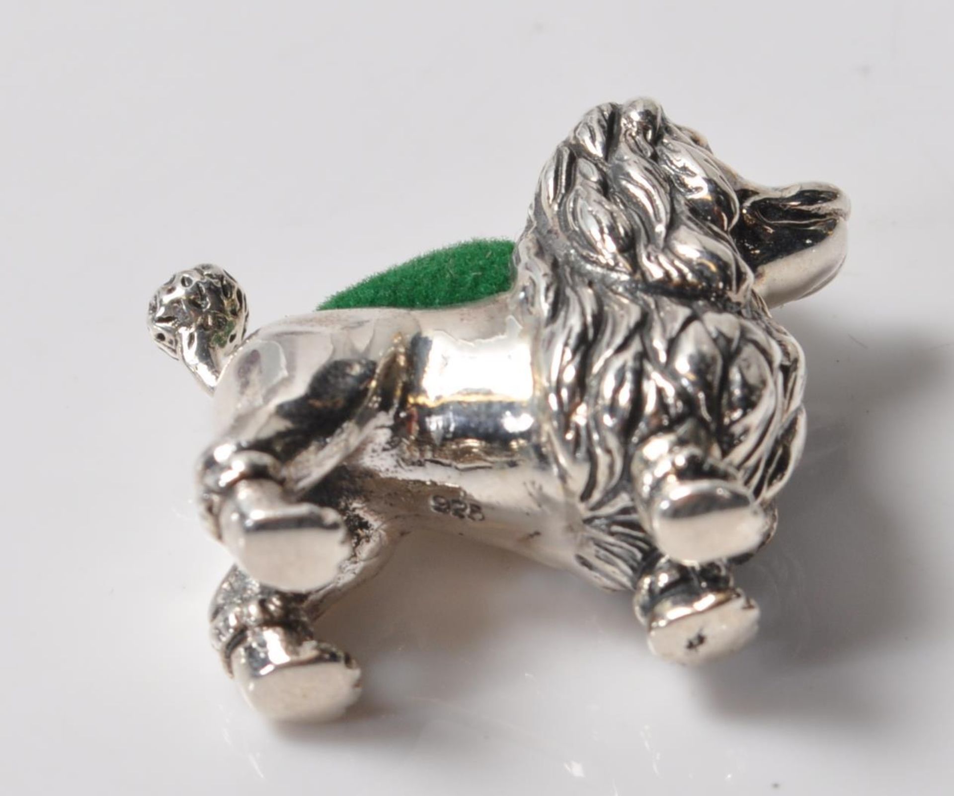 STAMPED 925 SILVER PIN CUSHION IN THE FORM OF A POODLE. - Image 5 of 5
