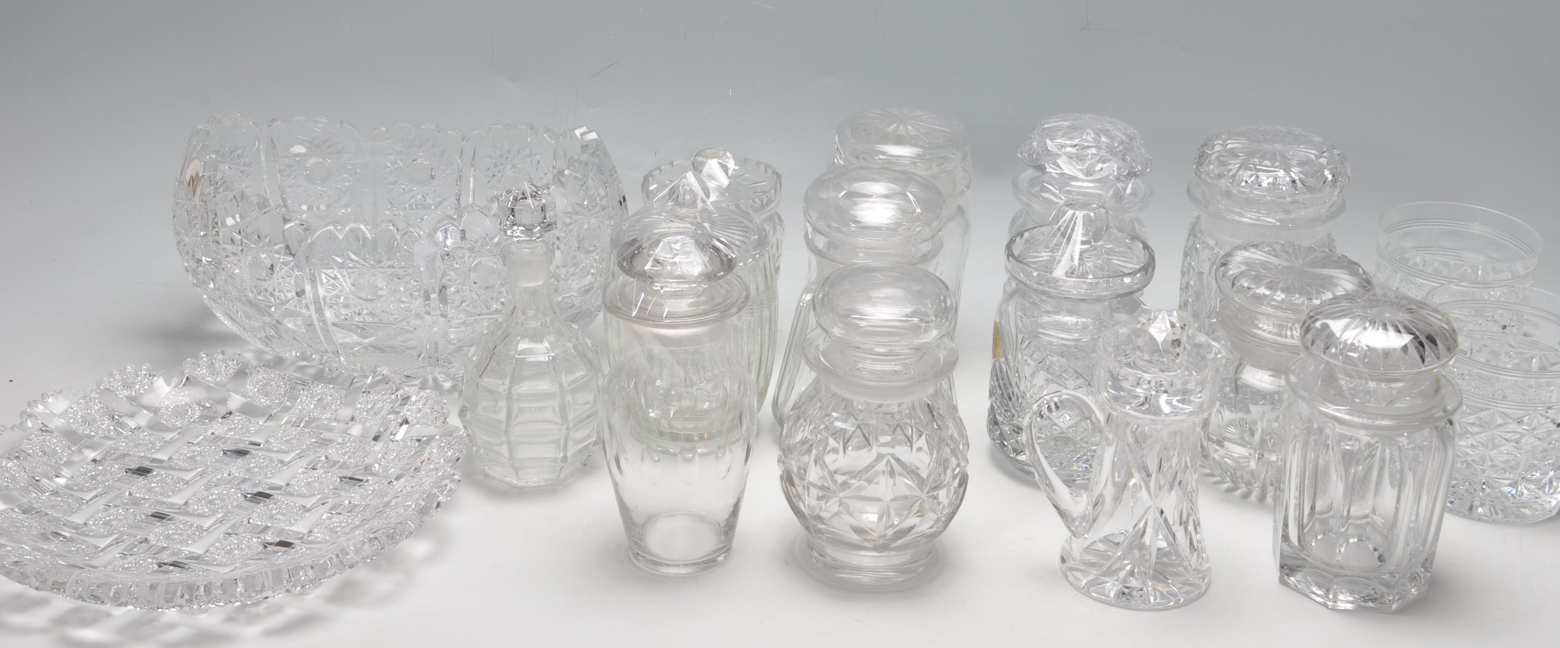 LARGE COLLECTION OF 20TH CENTURY CRYSTAL CUT GLASS LIDDED JARS