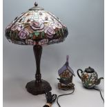 THREE VINTAGE RETRO 20TH CENTURY TIFFANY STYLE DECK / TABLE LAMPS