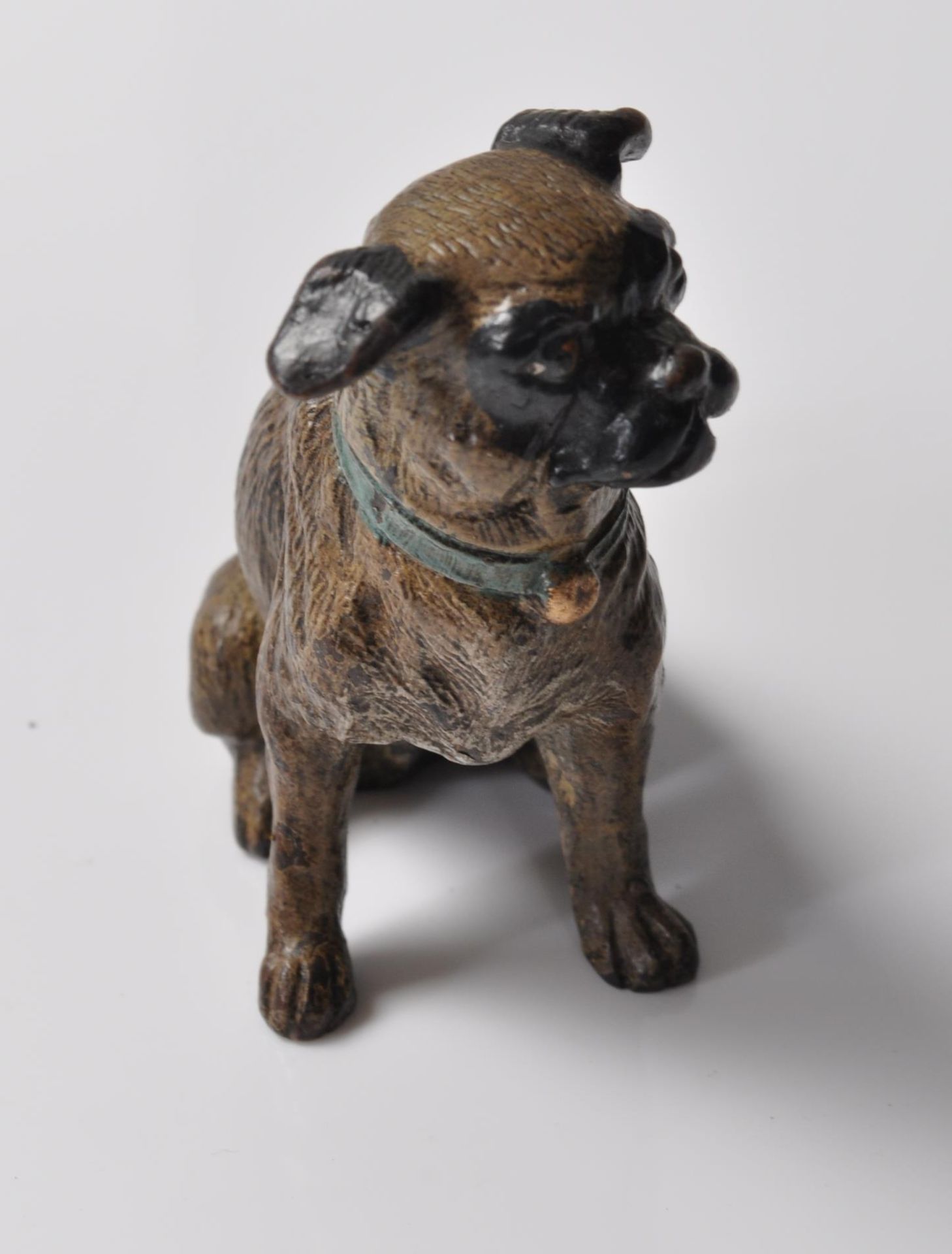 COLD PAINTED BRONZE FIGURE OF A PUG DOG - Image 2 of 6