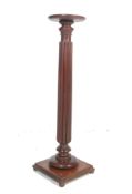 ANTIQYE EARLY 20TH CENTURY EDWARDIAN MAHOGANY TORCHERE