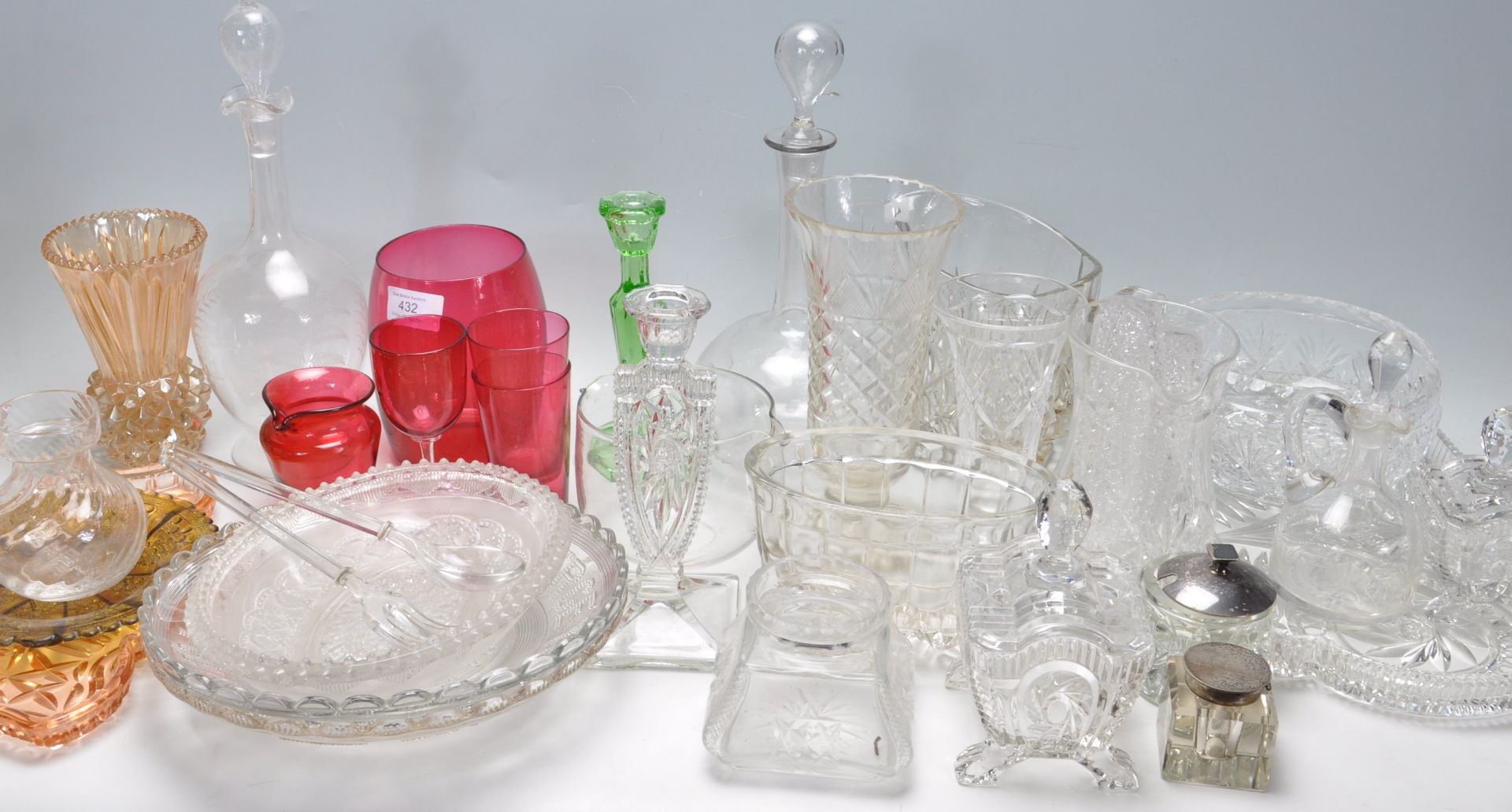 LARGE COLLECTION OF 20TH CENTURY CRYSTAL CUT GLASS