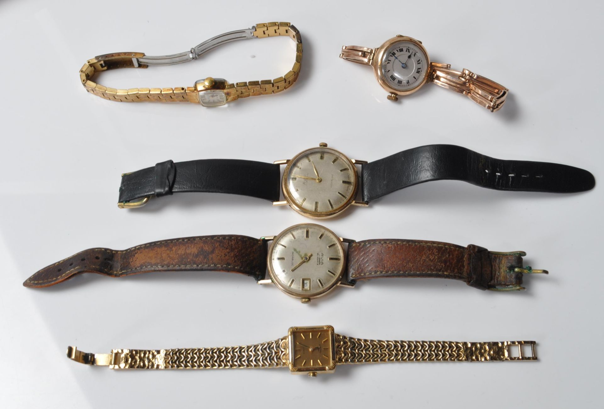 COLLECTION OF VINTAGE 20TH CENTURY WATCH