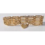 9CT GOLD GATE LINK BRACELET WITH HEART CLASP