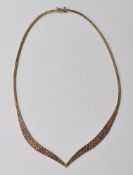 9CT GOLD TRI TONE COLLAR NECKLACE