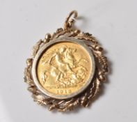 1911 SOVEREIGN COIN IN 9CT GOLD ACORN MOUNT