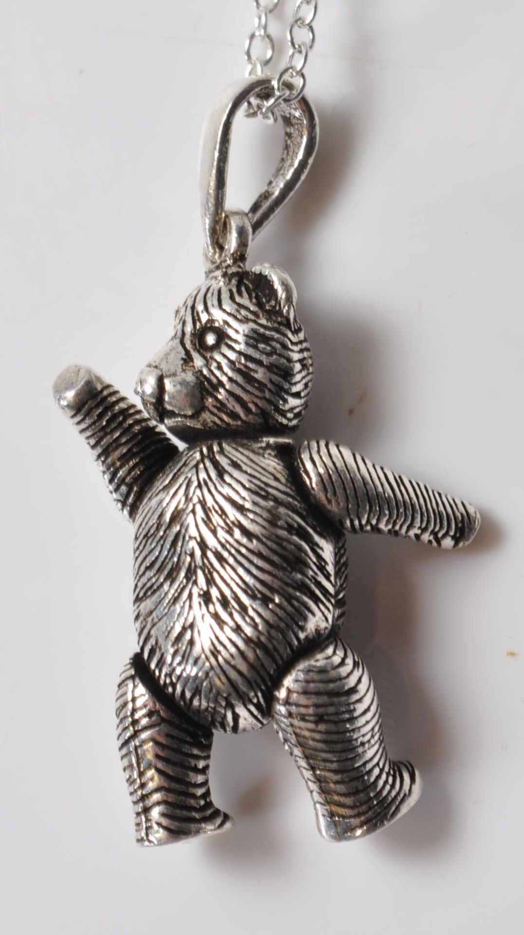 STAMPED 925 SILVER TEDDYBEAR PENDANT NECKLACE. - Image 3 of 8