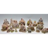 LARGE COLLECTION OF VINTAGE RETRO LATE 20TH CENTURY LILLIPUT LANE COTTAGES