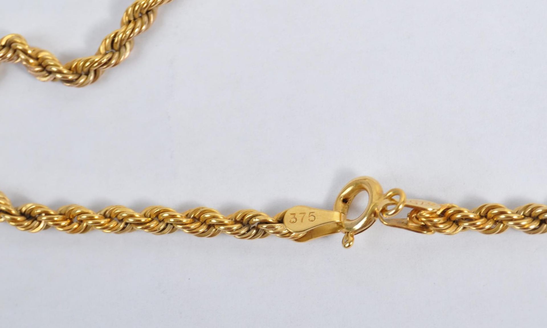 9CT GOLD ROPE TWIST CHAIN - Image 5 of 5