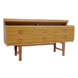 1980’S VINTAGE RETRO DRESSING TABLE / CHEST OF DRAWERS