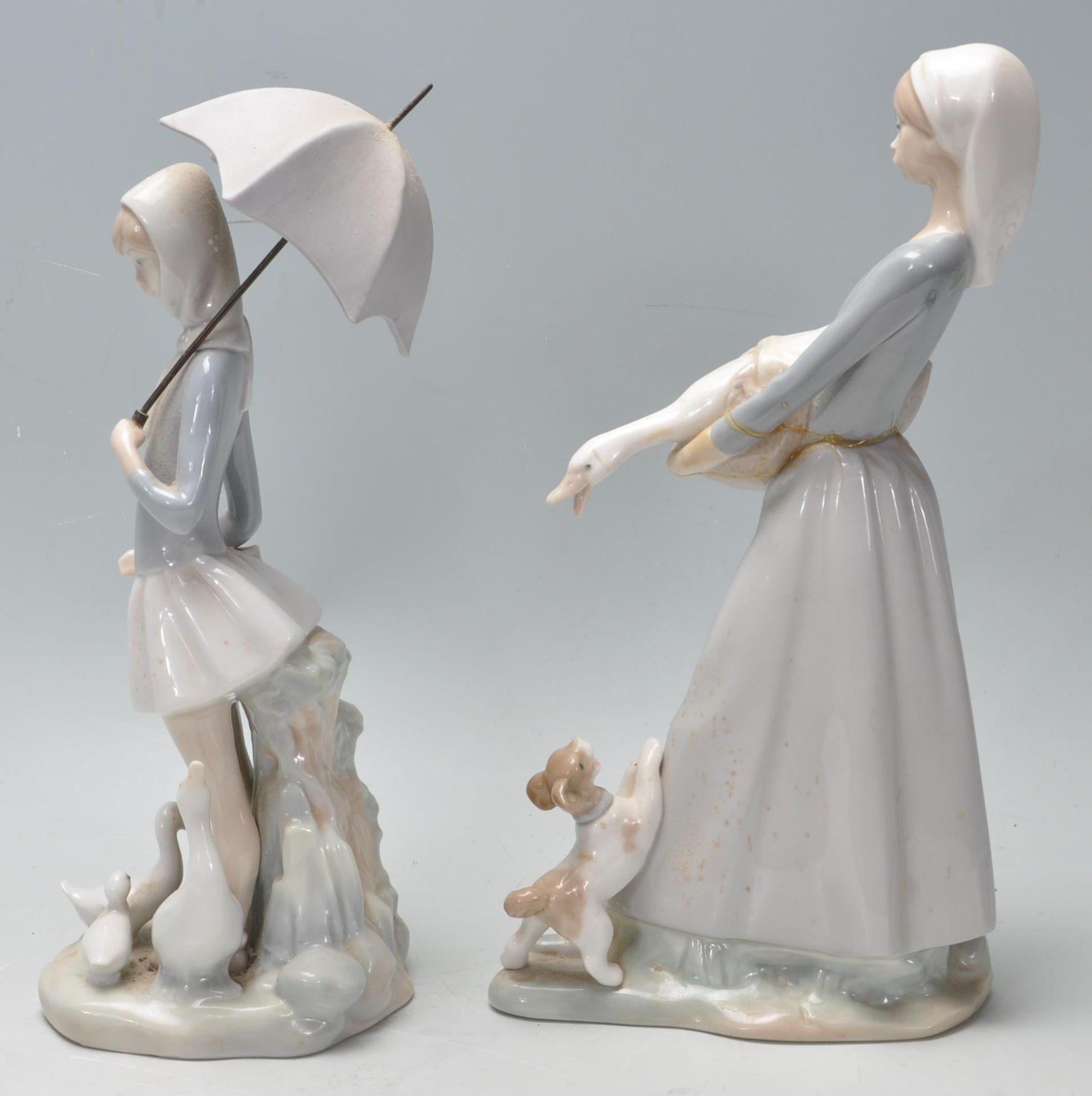 TWO RETRO VINTAGE LLADRO CERAMIC PORCELAIN FIGURINES - Image 4 of 6