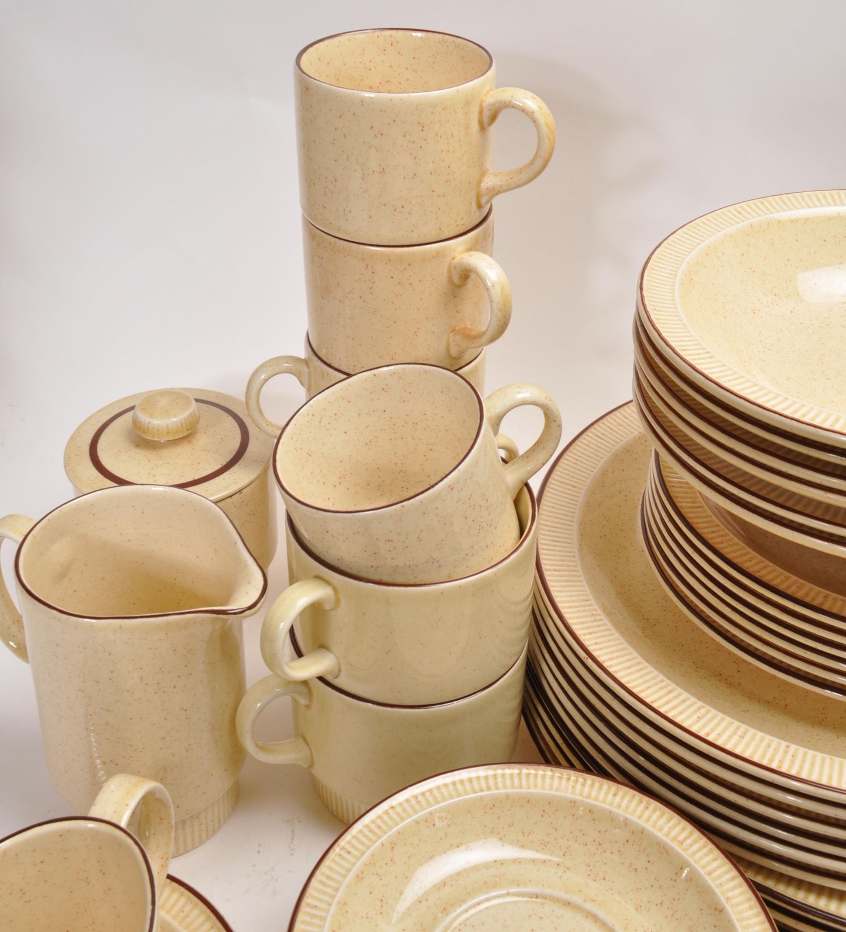 TWO 1970'S RETRO DINNER SERVICES INCLUDING POOLE POTTERY - Image 15 of 19