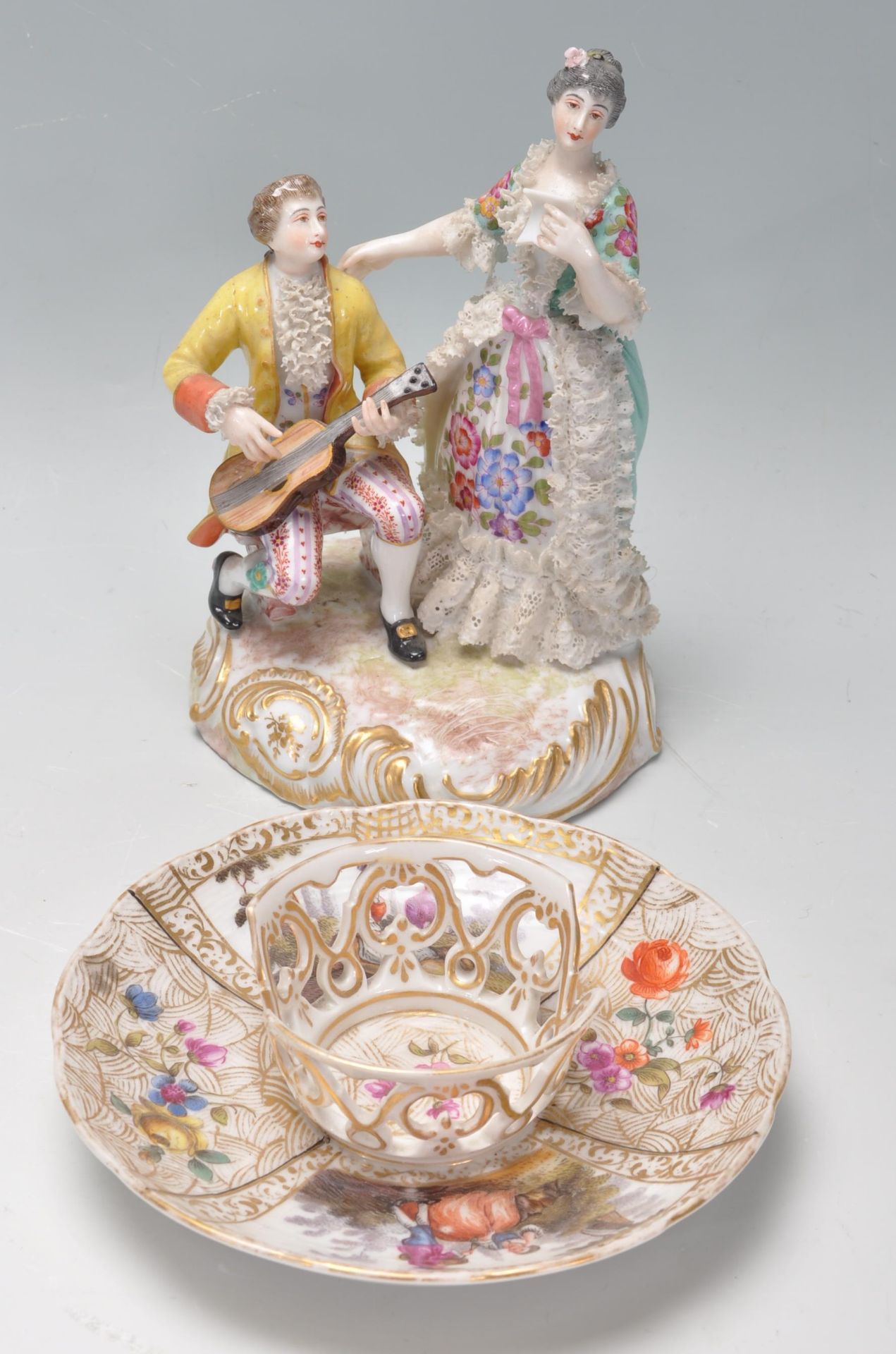 A 20TH CENTURY MEISSEN DRESDEN COUPLE FIGURINE