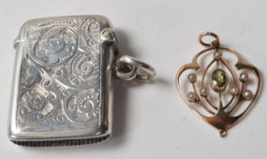 9CT GOLD ART NOUVEAU PENDANT AND SILVER VESTA