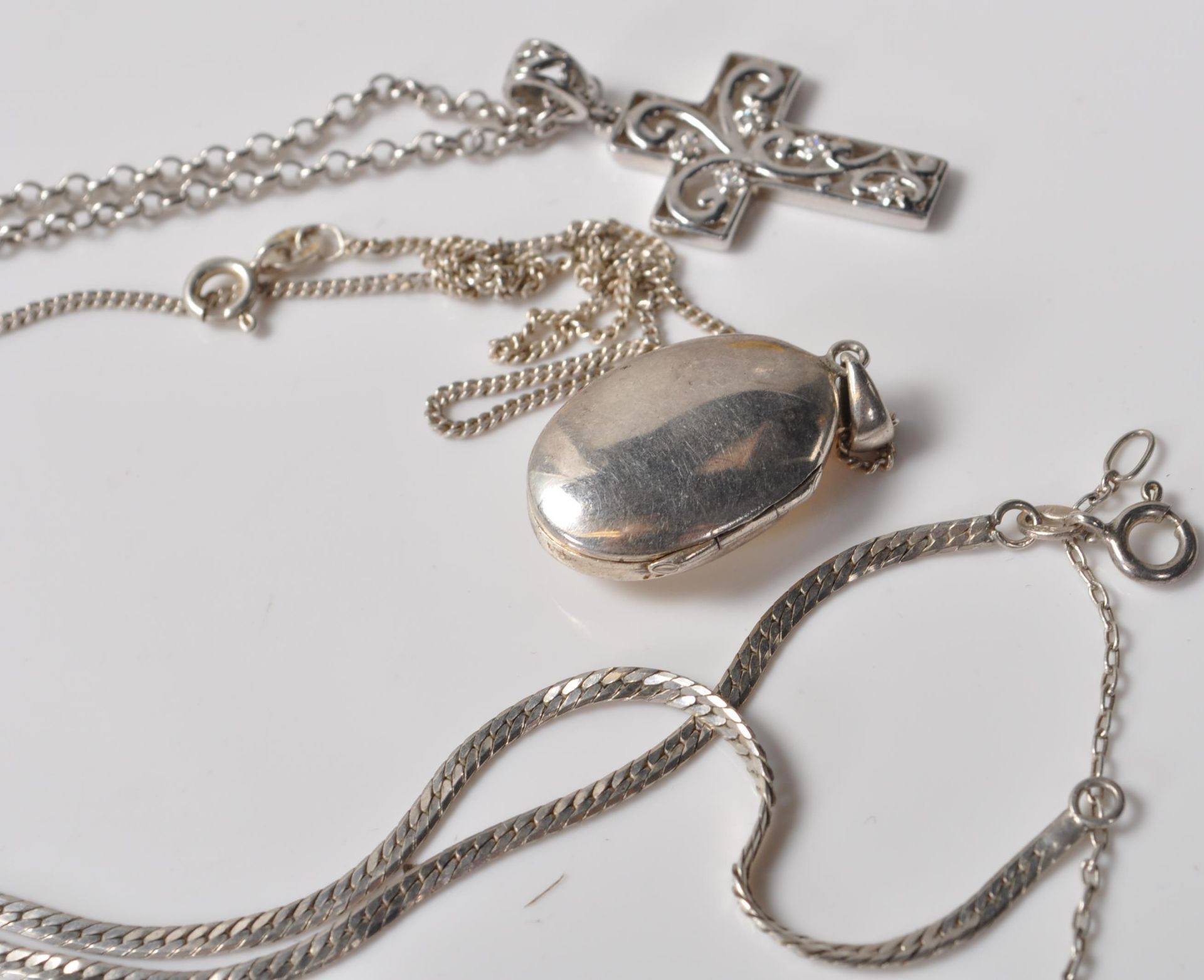 COLLECTION OF SILVER STAMPED 925 NECKLACES. - Image 10 of 10