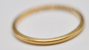 1930'S 22CT GOLD FINE BAND RING