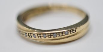 9CT GOLD AND DIAMOND CROSSOVER BAND RING