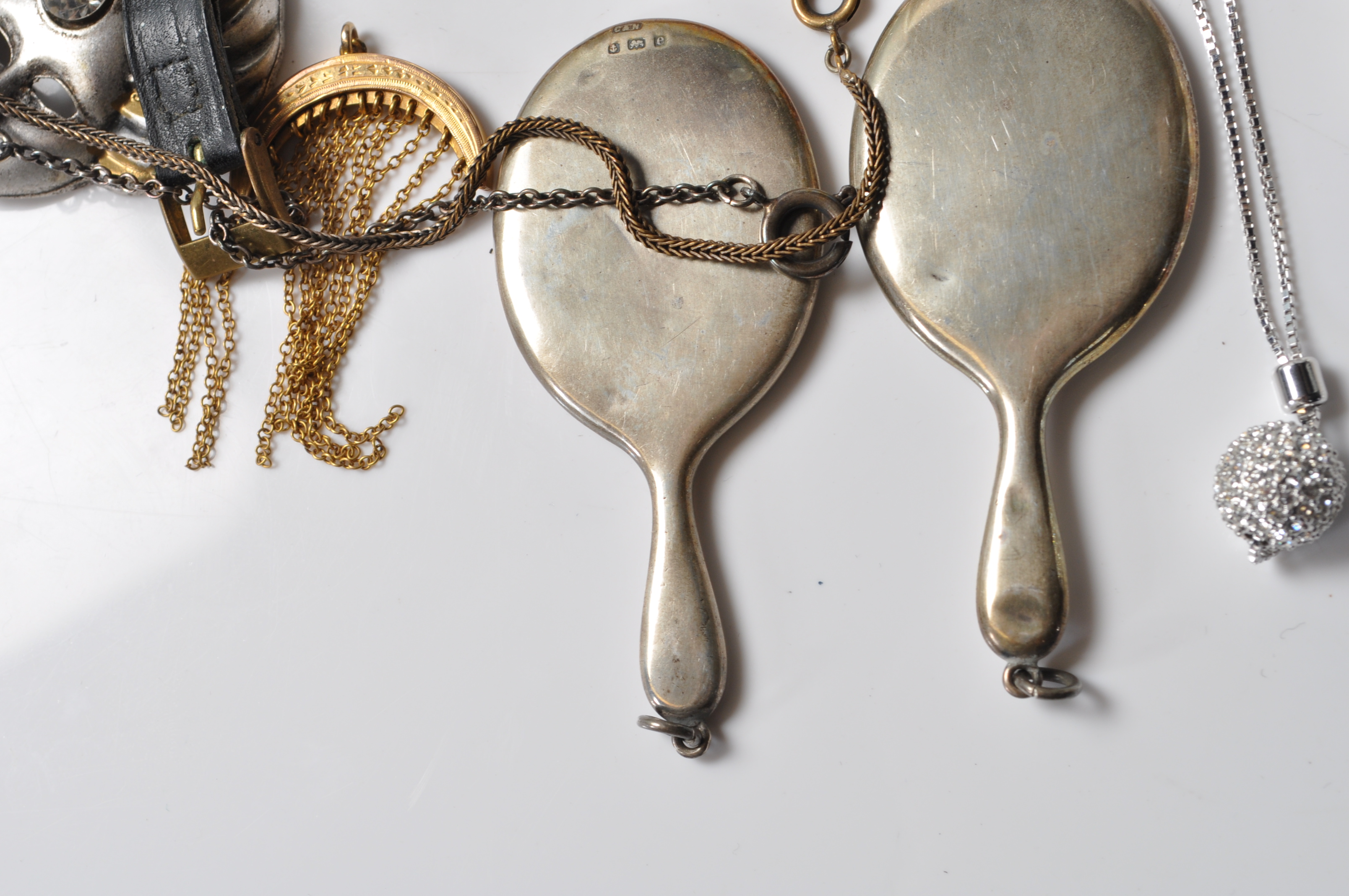LARGE COLLECTION OF SILVER & JEWELLERY ITEMS - Image 2 of 8