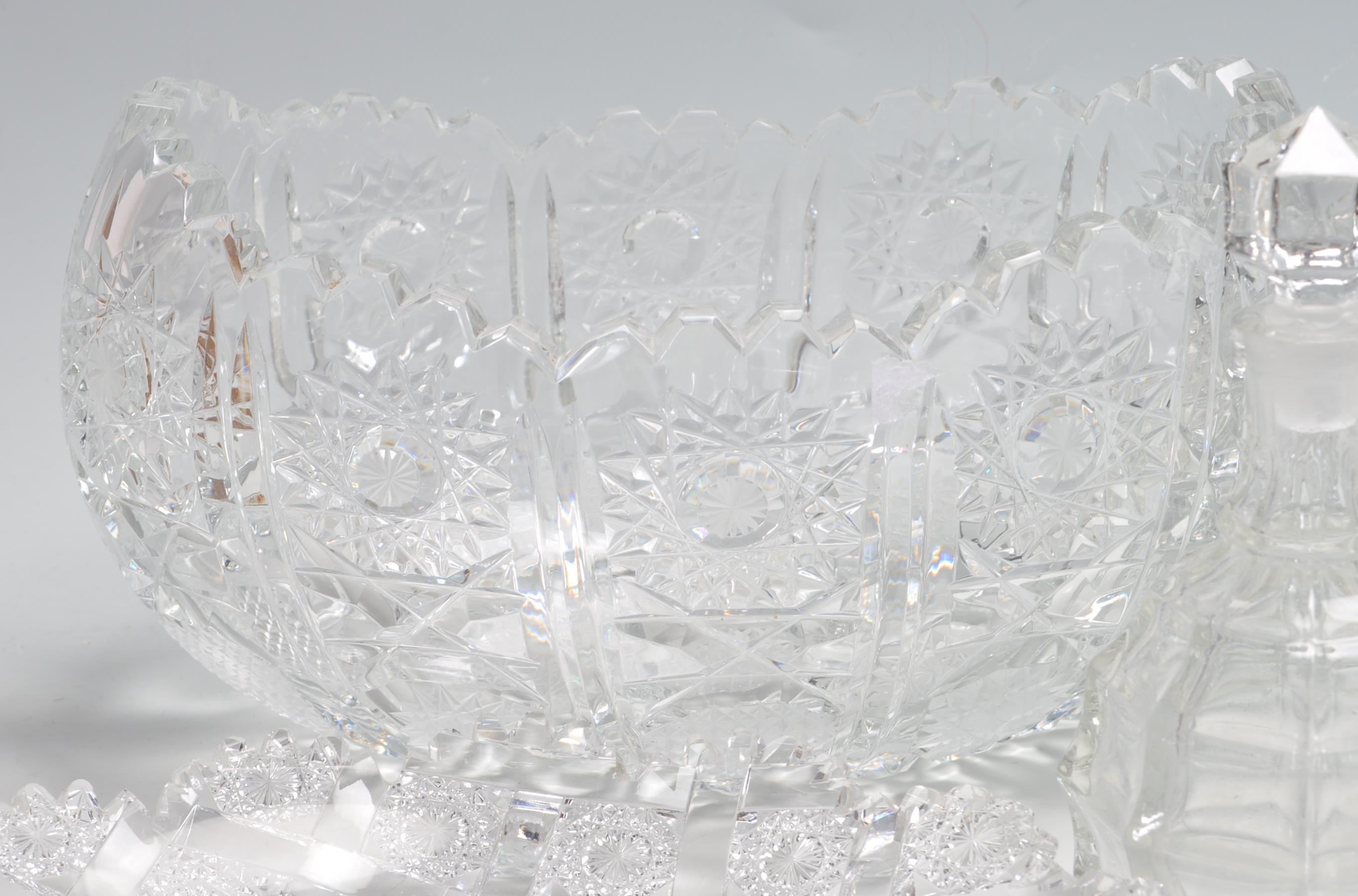 LARGE COLLECTION OF 20TH CENTURY CRYSTAL CUT GLASS LIDDED JARS - Image 3 of 9