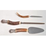 A GOOD QUALITY VINTAGE ANTLER HORN CARVING SET