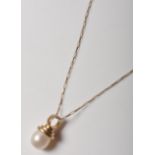 HALLMARKED 9CT GOLD PENDANT NECKLACE WITH CULTURED