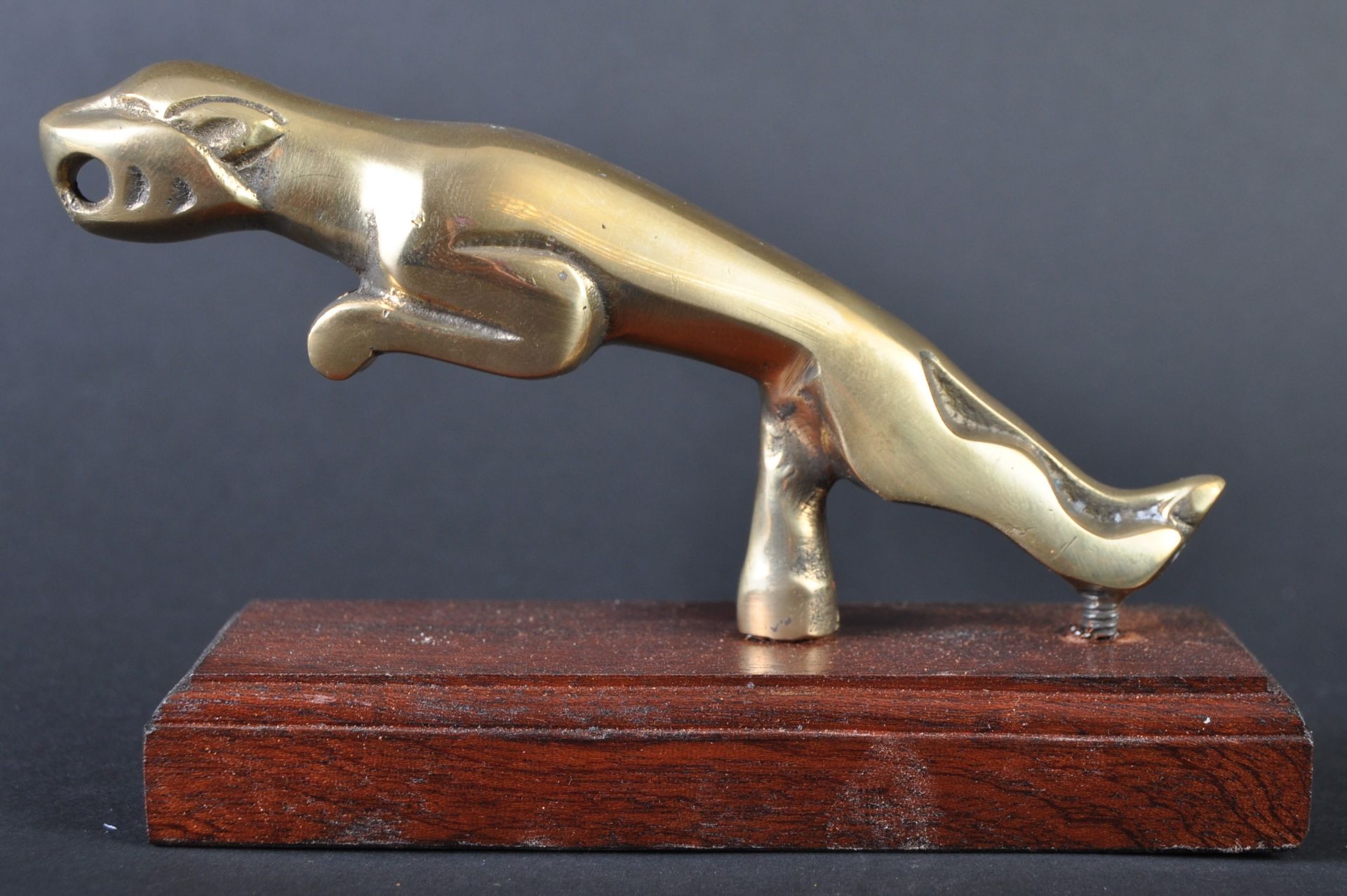 JAGUAR MASCOT - UNUSUAL BRASS HANDLE LEAPER MASCOT - Image 3 of 5