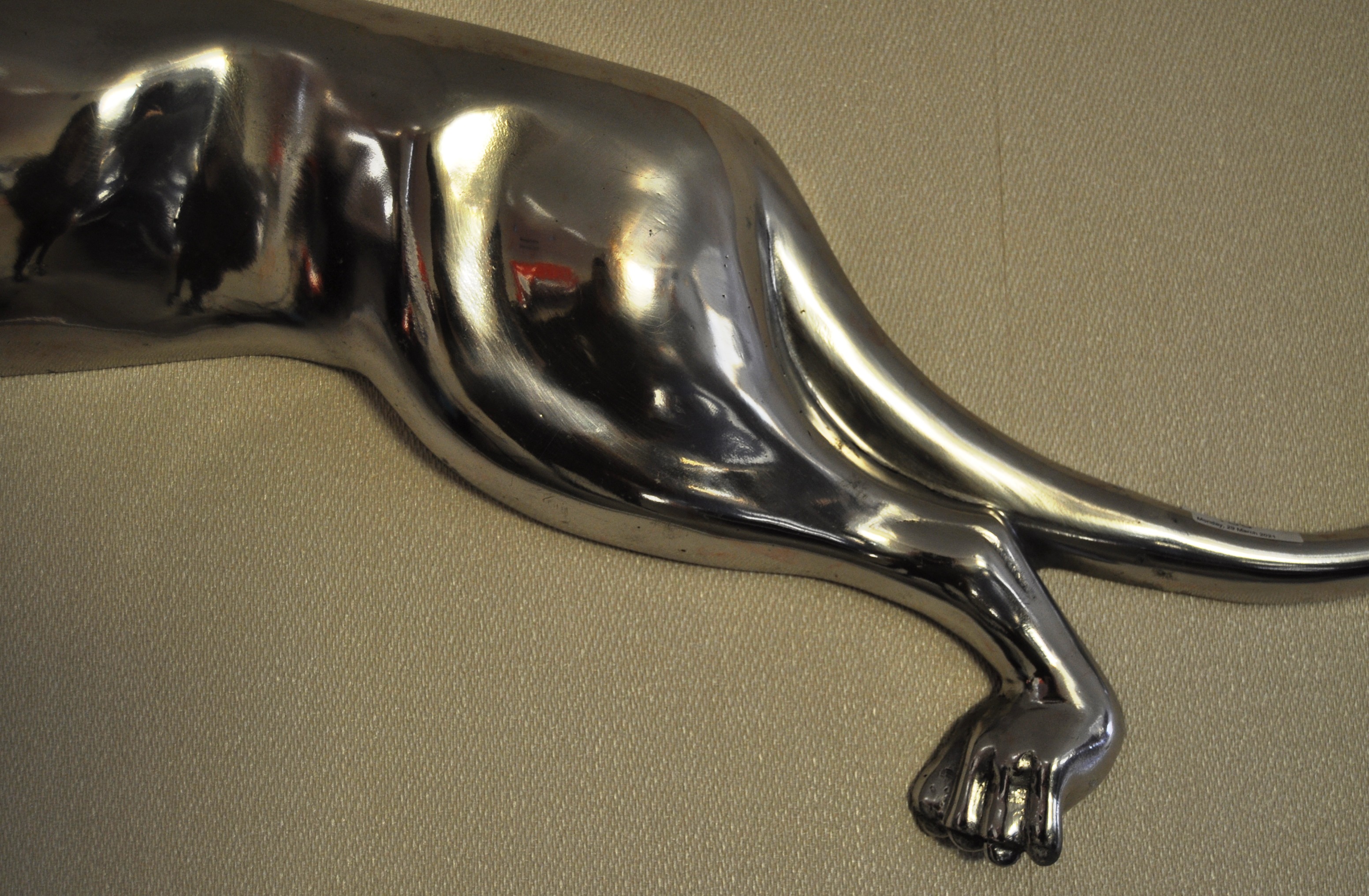 JAGUAR - ORIGINAL VINTAGE METAL LEAPER ADVERTISING WALL PLAQUE - Image 3 of 4