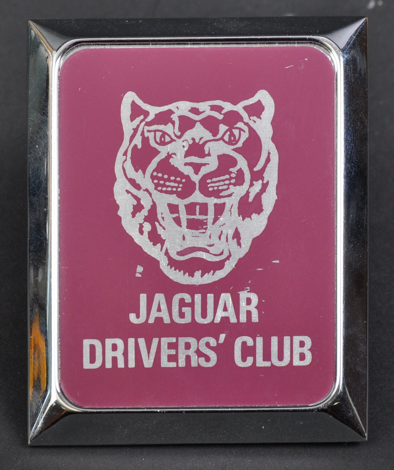 JAGUAR - ORIGINAL VINTAGE JAGUAR DRIVER'S CLUB CAR BADGE