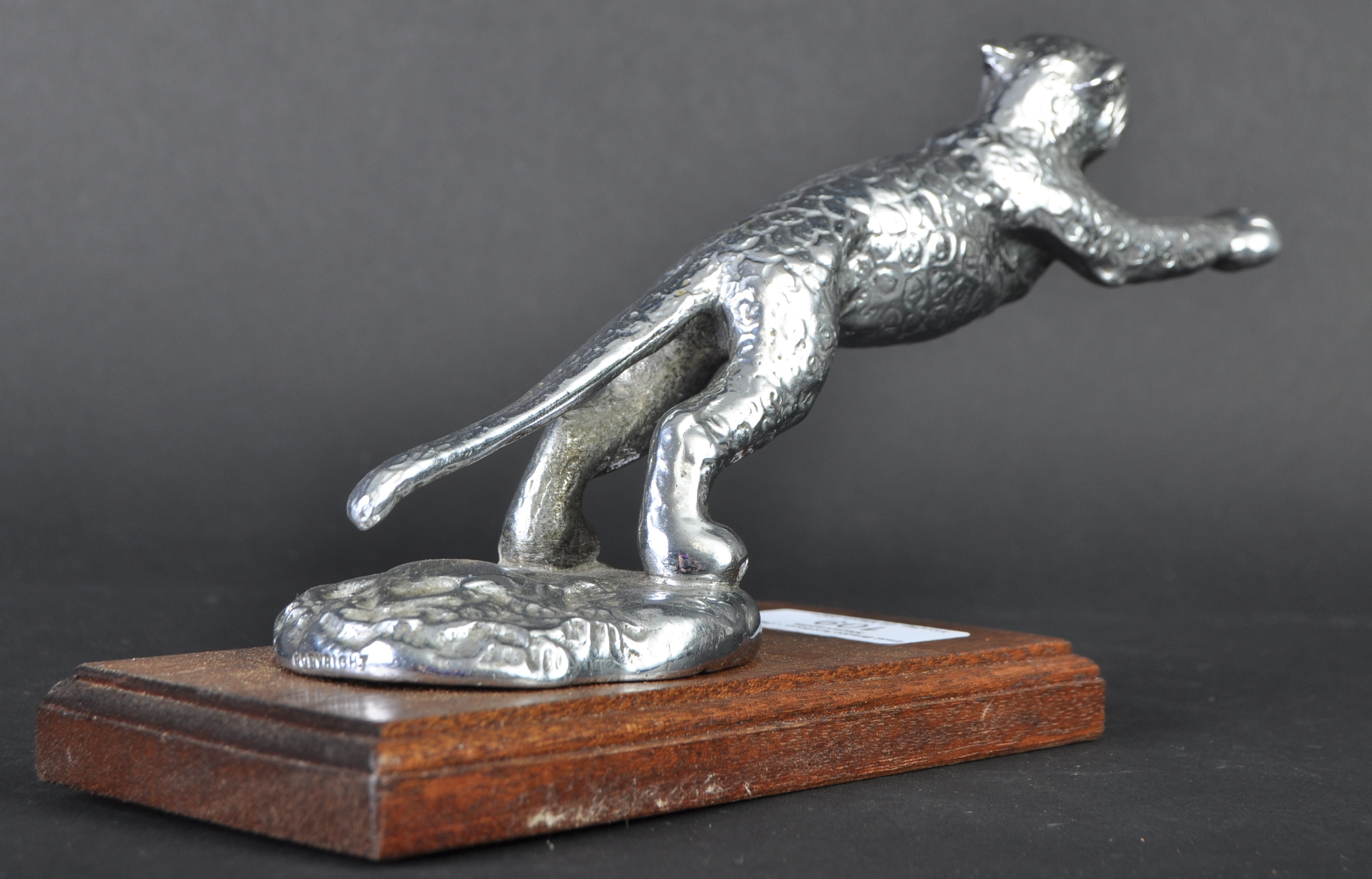 DESMO CAR MASCOT - 1930S ORIGINAL LEAPER / LEAPING CAT - Image 2 of 5