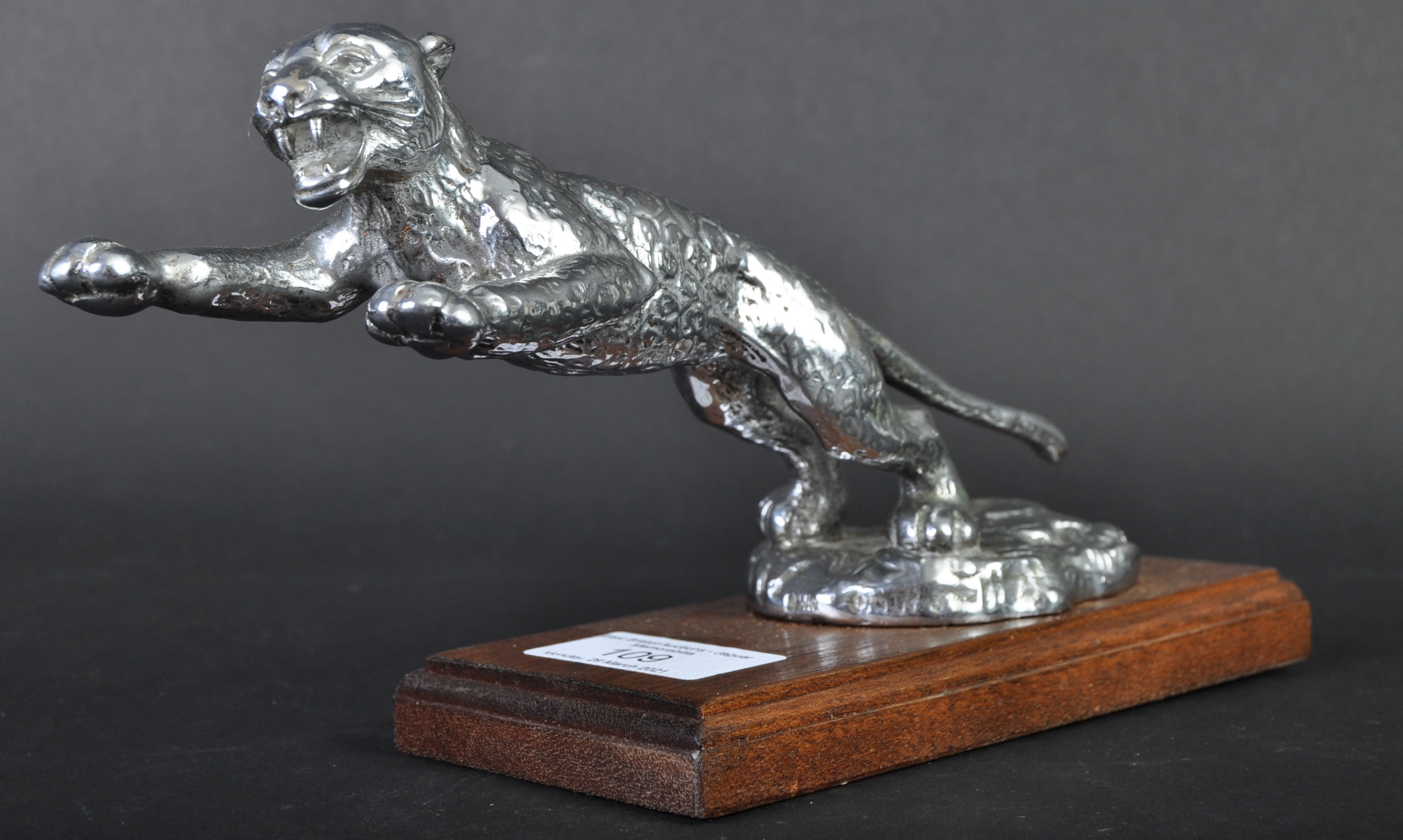 DESMO CAR MASCOT - 1930S ORIGINAL LEAPER / LEAPING CAT