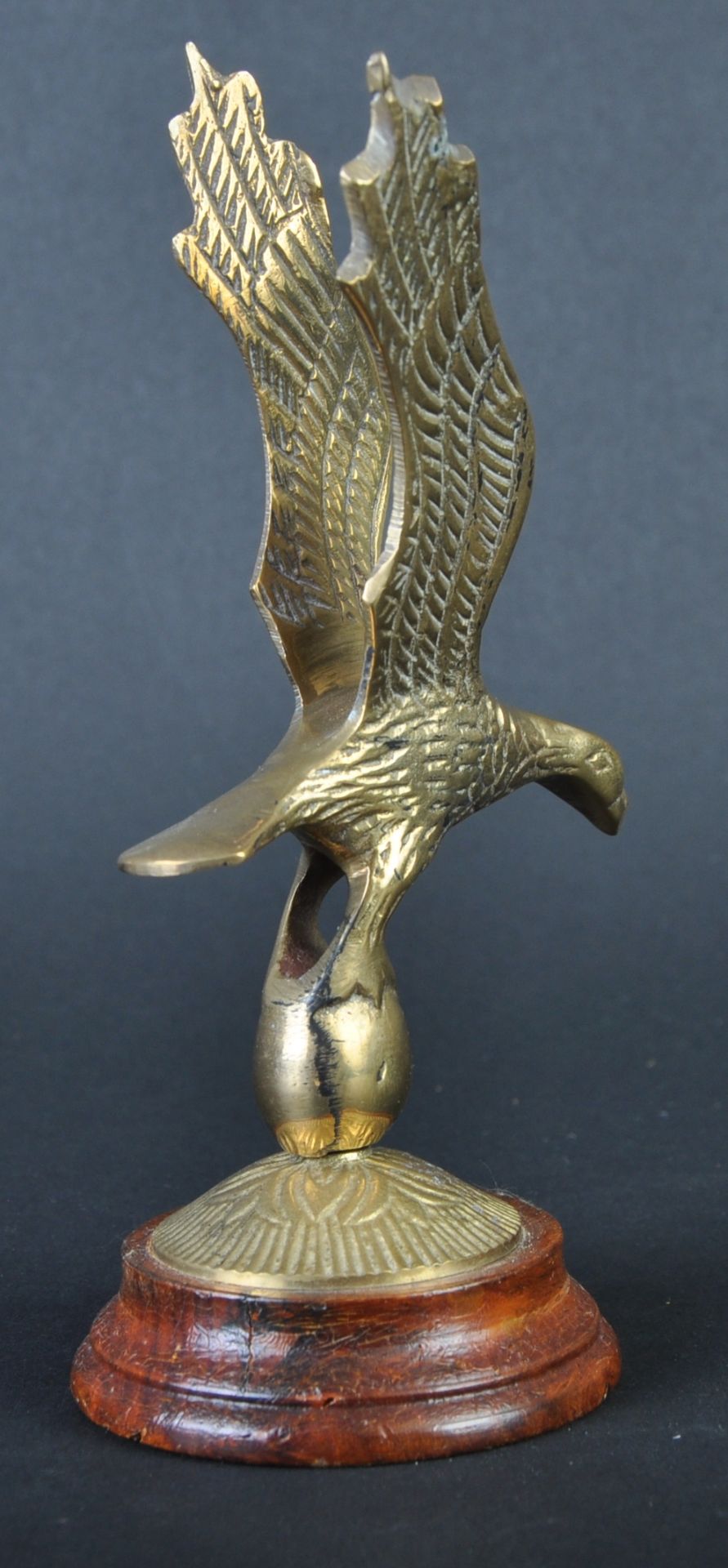 CAR MASCOT - VINTAGE BRASS EAGLE CAR BONNET MASCOT - Image 2 of 5