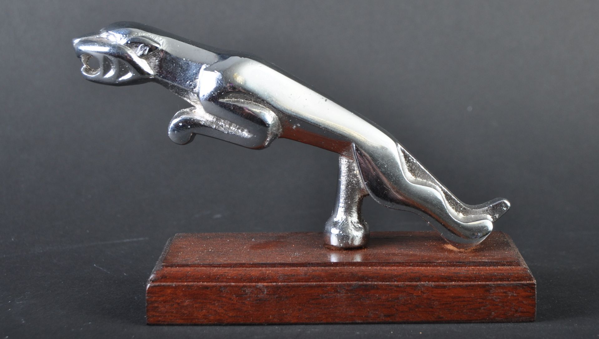 JAGUAR MASCOT - ALUMINIUM MASCOT TANKARD HANDLE - Image 3 of 4