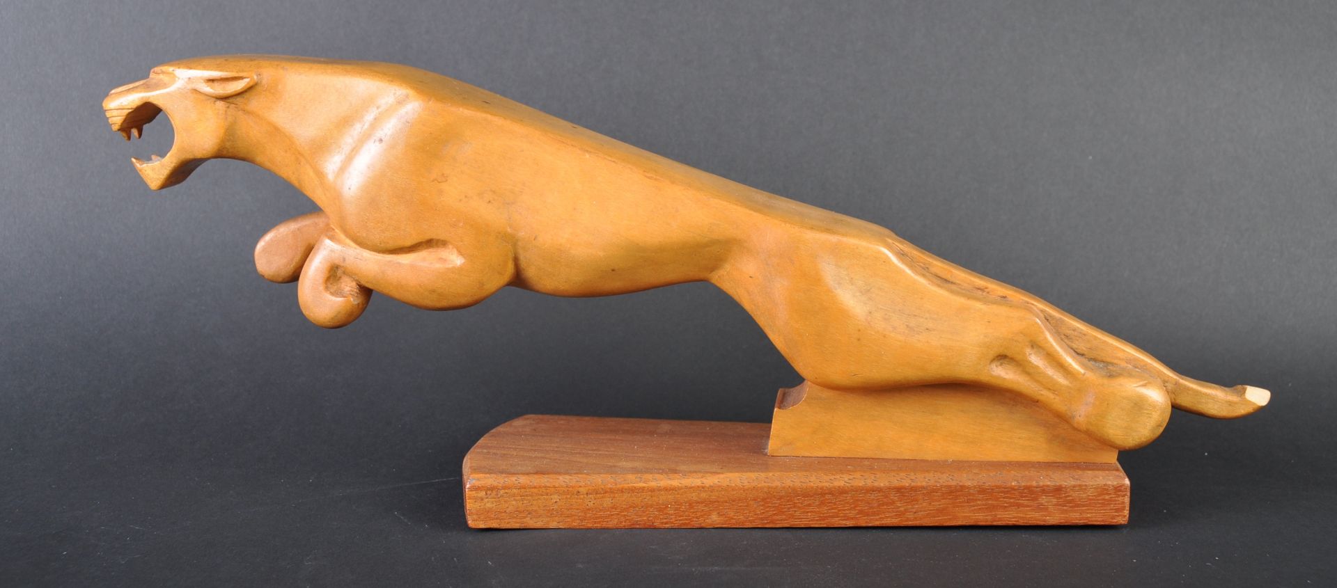 JAGUAR - LARGE CARVED JAGUAR WOODEN LEAPER MASCOT - Image 3 of 4