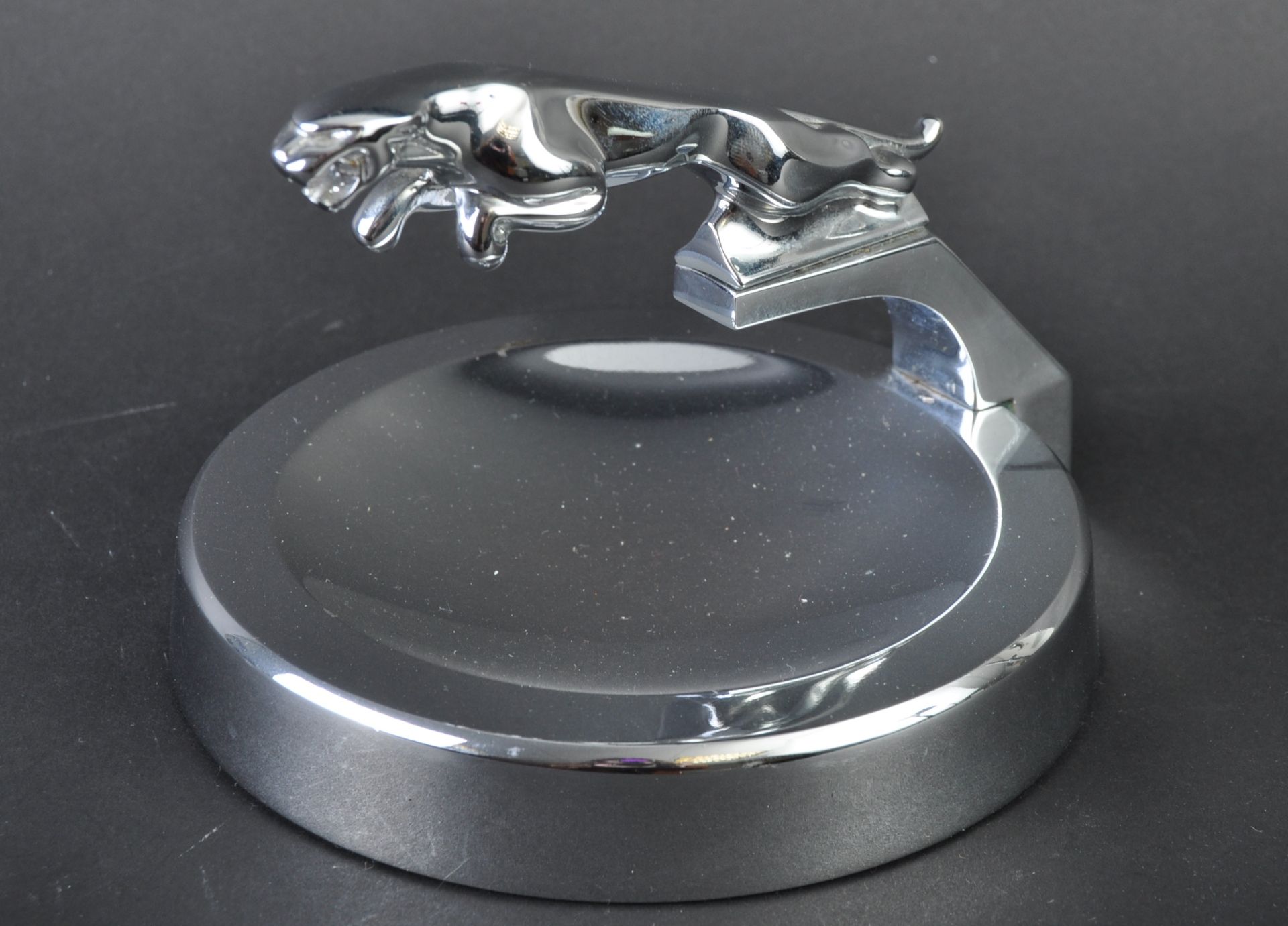 JAGUAR - LEAPER MASCOT TOPPED CHROME ASHTRAY - Image 3 of 4