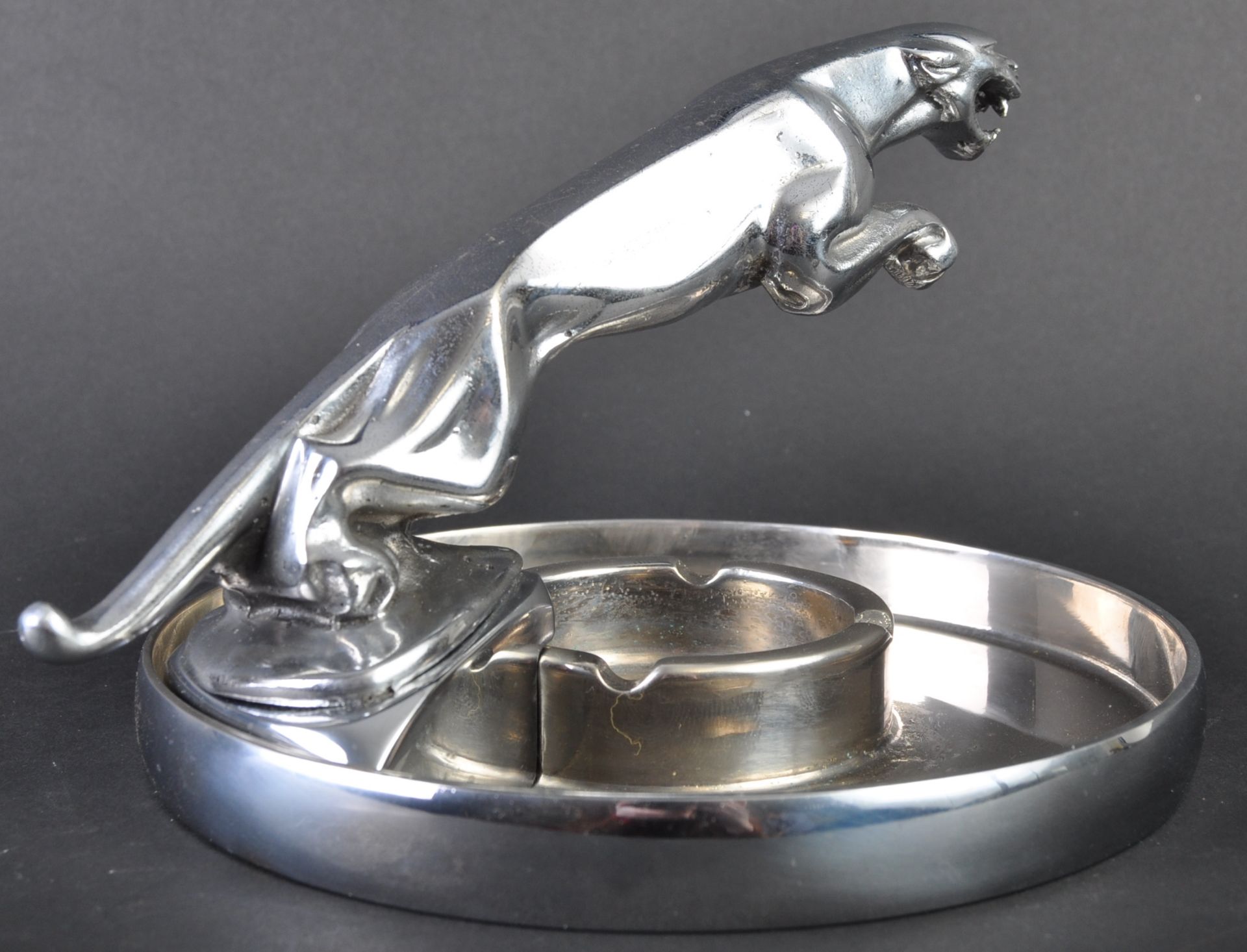 JAGUAR - 1950S CROSBY MASCOT TOPPED ASHTRAY - Image 2 of 5