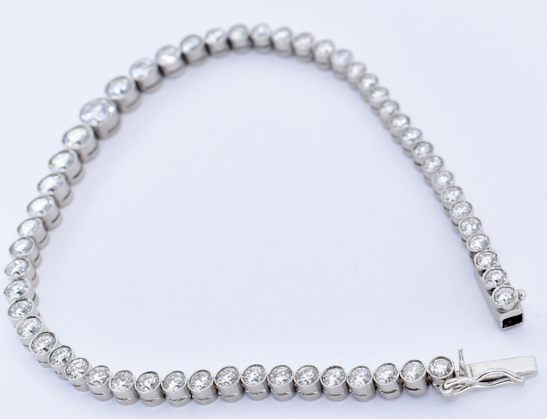 PLATINUM & DIAMOND TENNIS BRACELET - Image 2 of 6