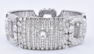 A FRENCH ART DECO 18CT GOLD & DIAMOND BRACELET