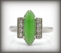 A CHINESE ART DECO PLATINUM DIAMOND JADE RING