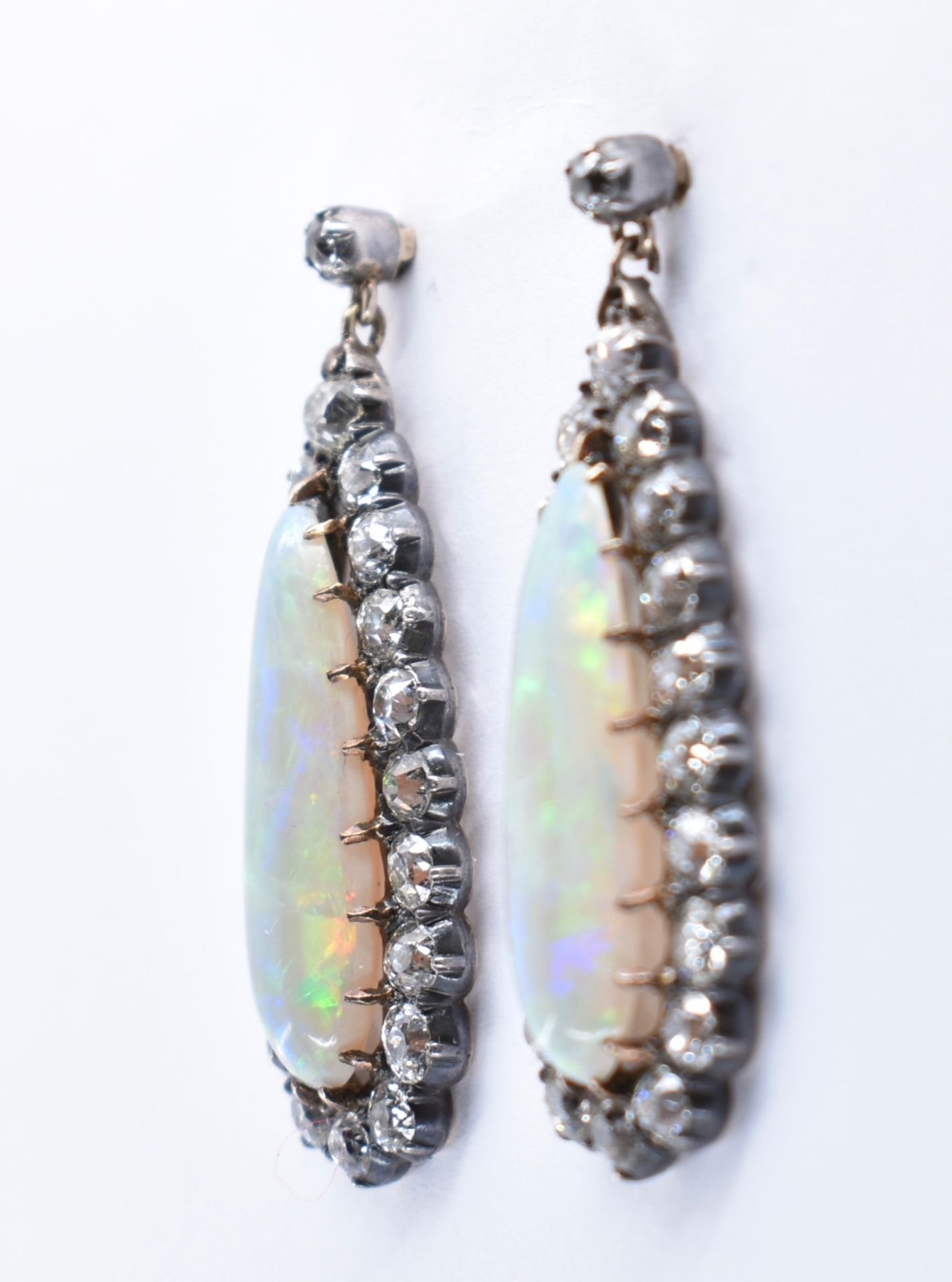 PAIR OF ANTIQUE OPAL & DIAMOND PENDANT EARRINGS - Image 3 of 4