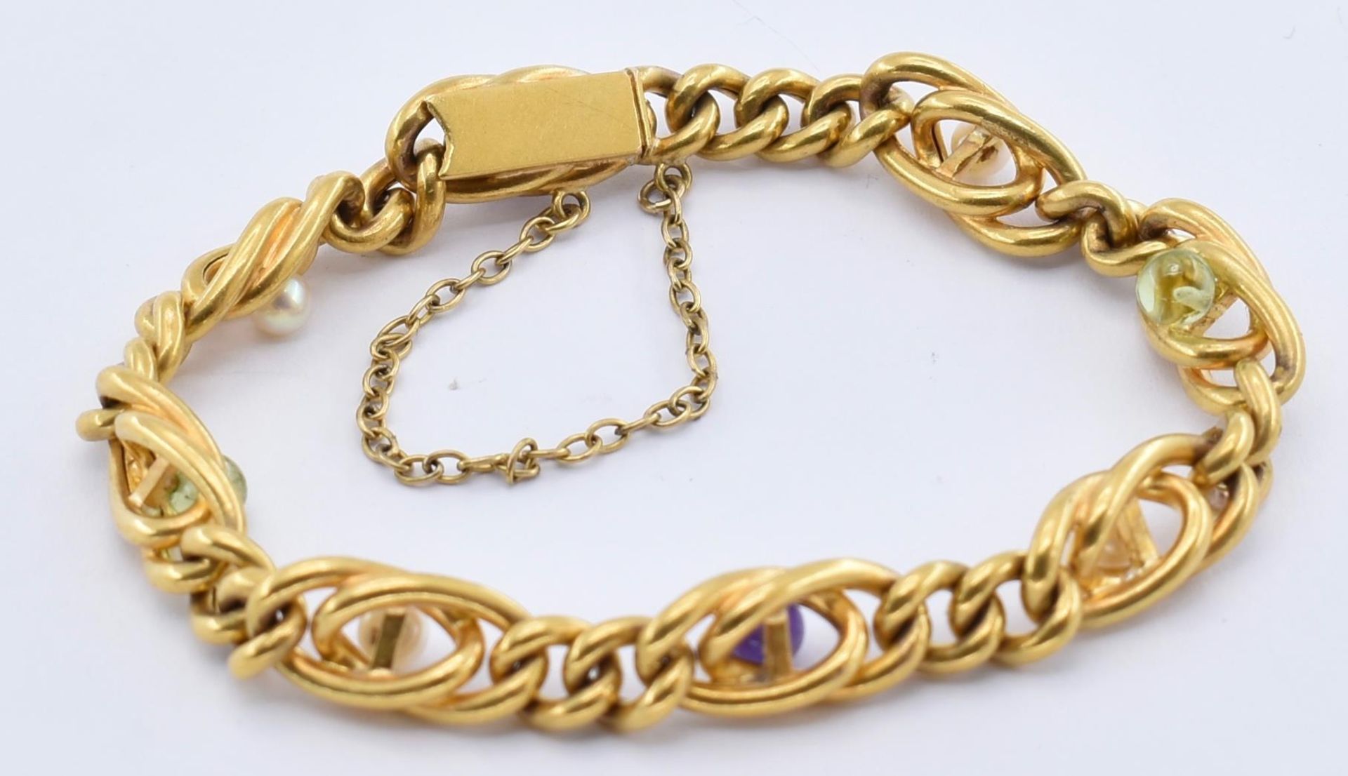 18CT GOLD PERIDOT PEARL AND AMETHYST BRACELET - Image 2 of 4