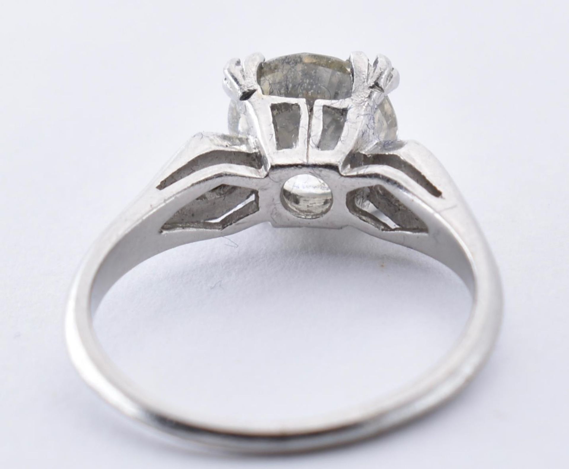 PLATINUM AND DIAMOND SOLITAIRE RING 1.5CT - Image 4 of 5