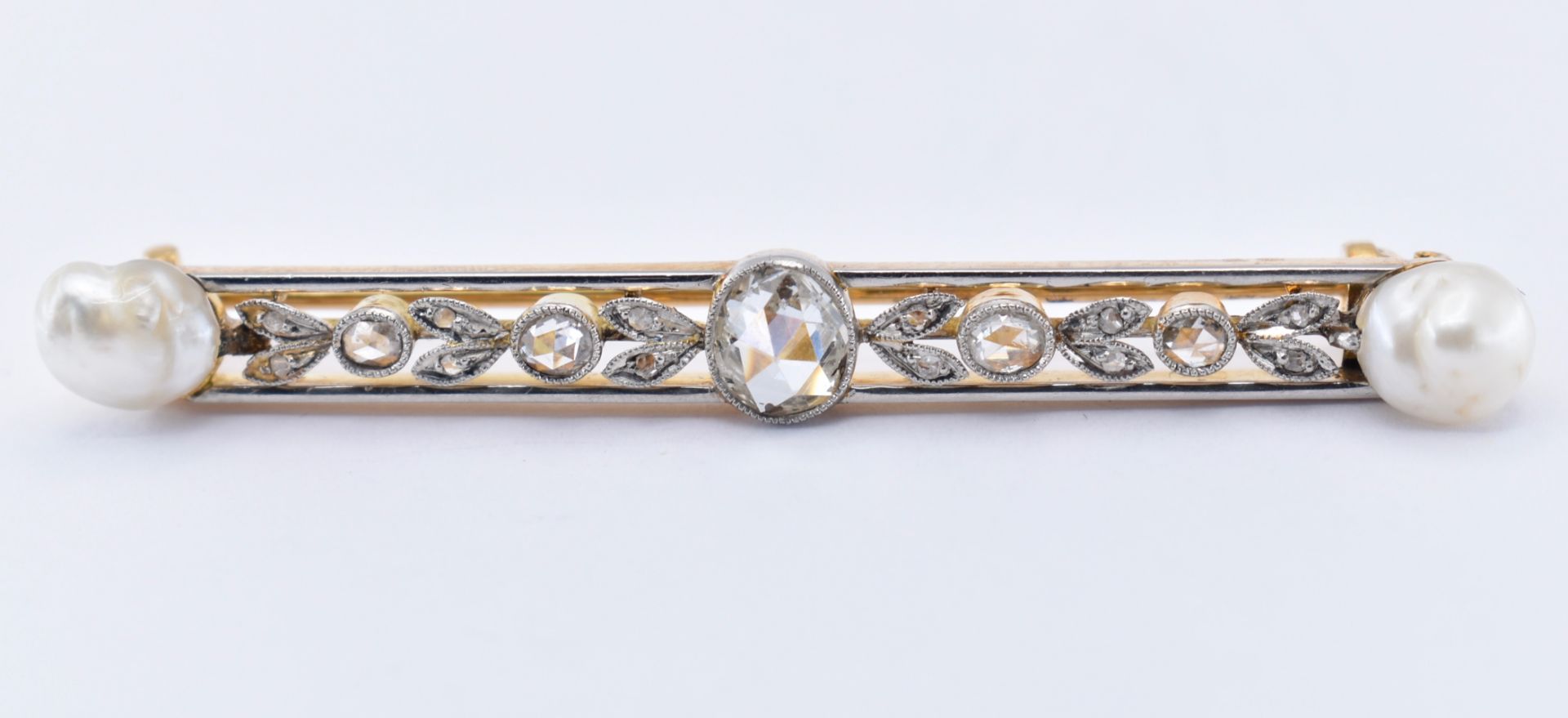 FRENCH 18CT GOLD PLATINUM PEARL DIAMOND BAR BROOCH - Image 2 of 5