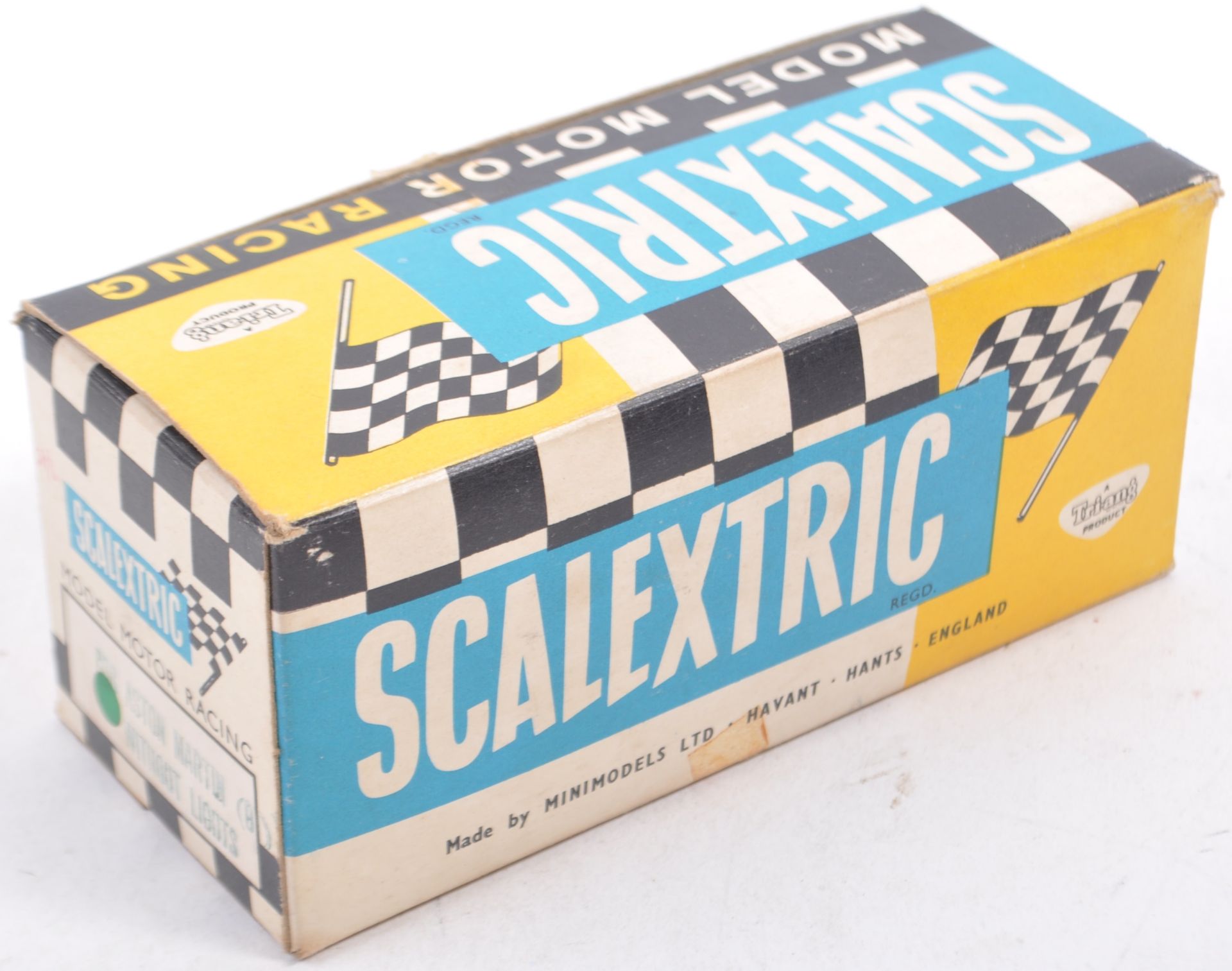 ORIGINAL VINTAGE SCALEXTRIC 1-32 SCALE ASTON MARTIN SLOT CAR - Bild 6 aus 6