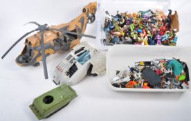 COLLECTION OF VINTAGE GI JOE ACTION FORCE FIGURES & PLAYSETS