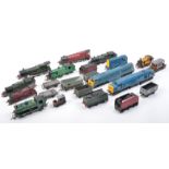 COLLECTION OF ASSORTED 00 GAUGE TRAINSET LOCOS & ROLLING STOCK