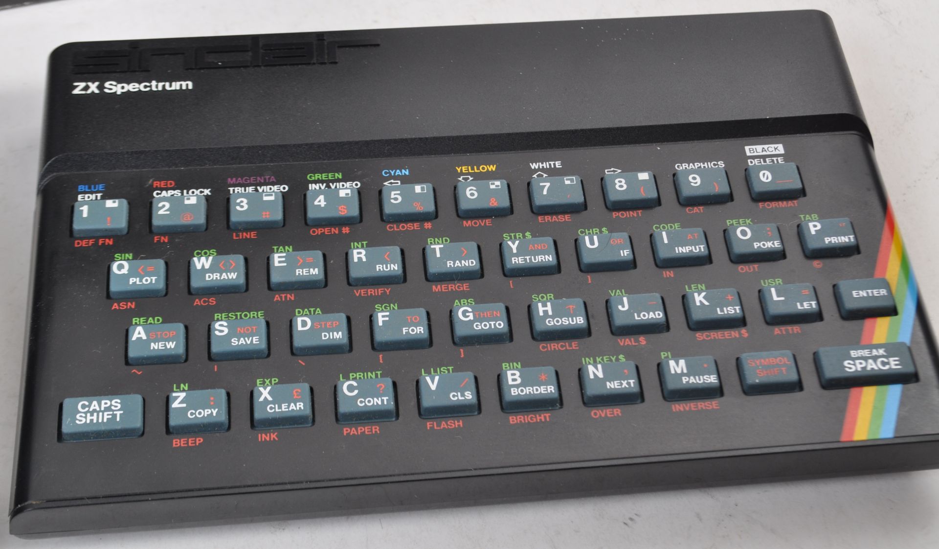 COLLECTION OF SINCLAIR ZX SPECTRUM CONSOLES & ACCESSORIES - Bild 3 aus 6