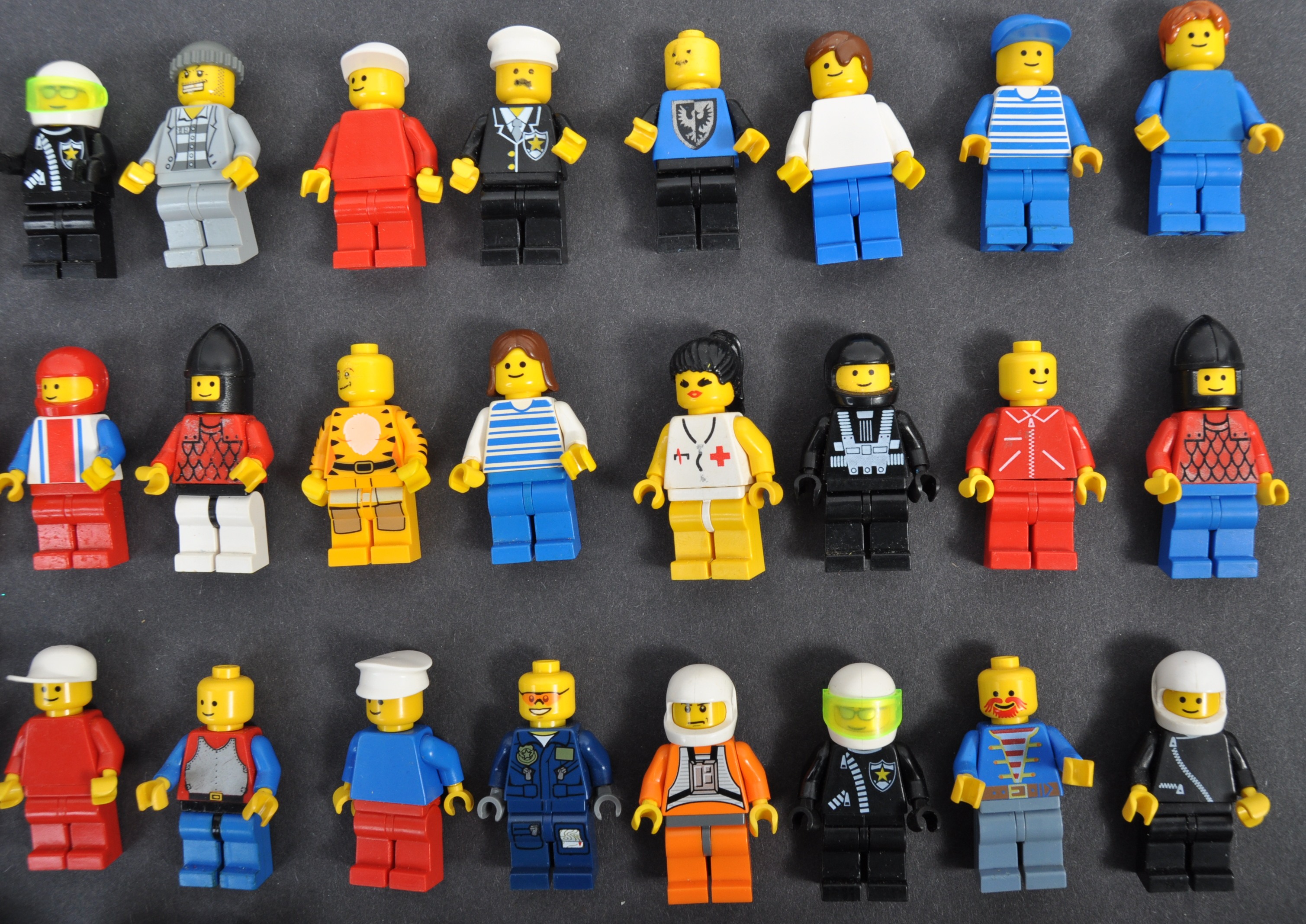 LEGO - LARGE COLLECTION OF LEGO MINIFIGURES - Image 3 of 7